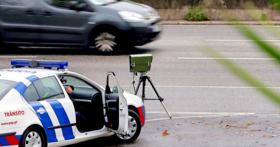 Controlo de velocidade