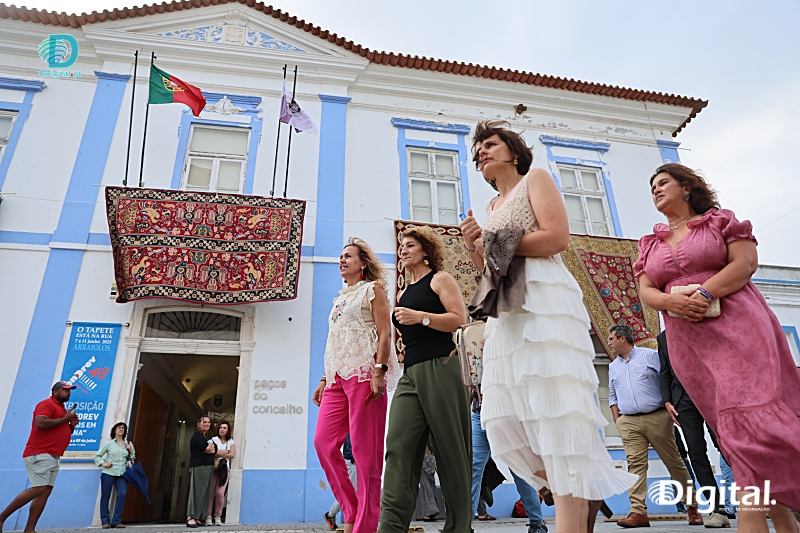 O Tapete está na rua