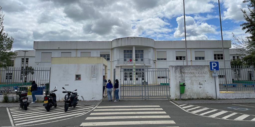 Escola Básica António Gião