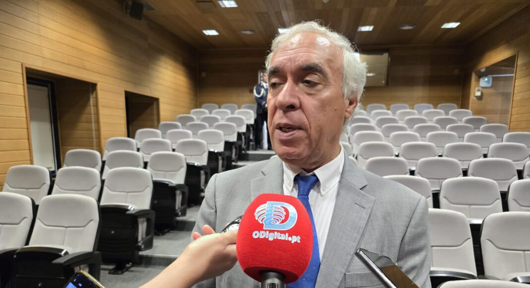 Presidente Évora Carlos Sá