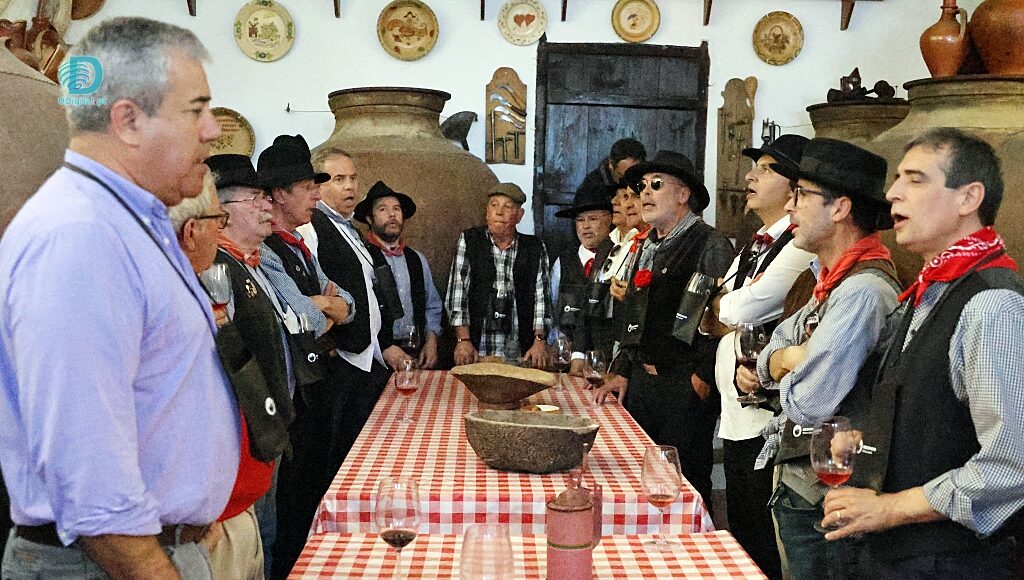 Tascs e cantigas