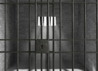 Pai e irmão de homem morto em Moura condenados a 23 e nove anos de prisão prisão