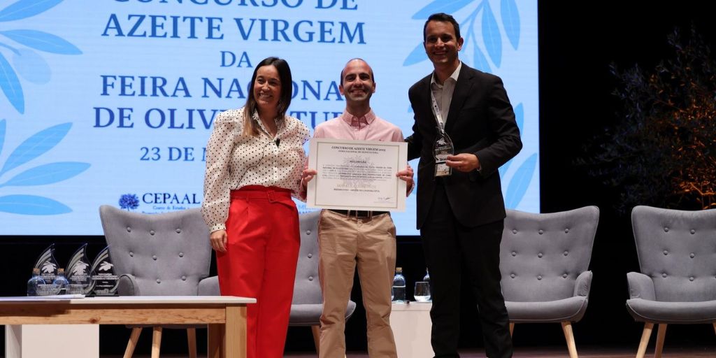 Azeite “Depósito 13” da Cooperativa Agrícola de Cano distinguido com Medalha de Bronze