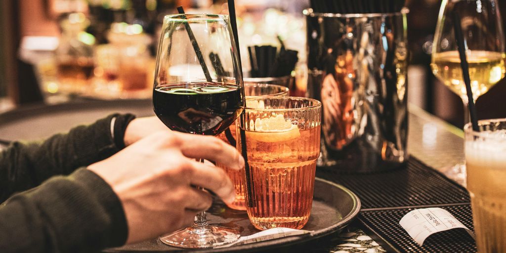 AHRESP quer taxa intermédia de IVA nos refrigerantes e bebidas alcoólicas