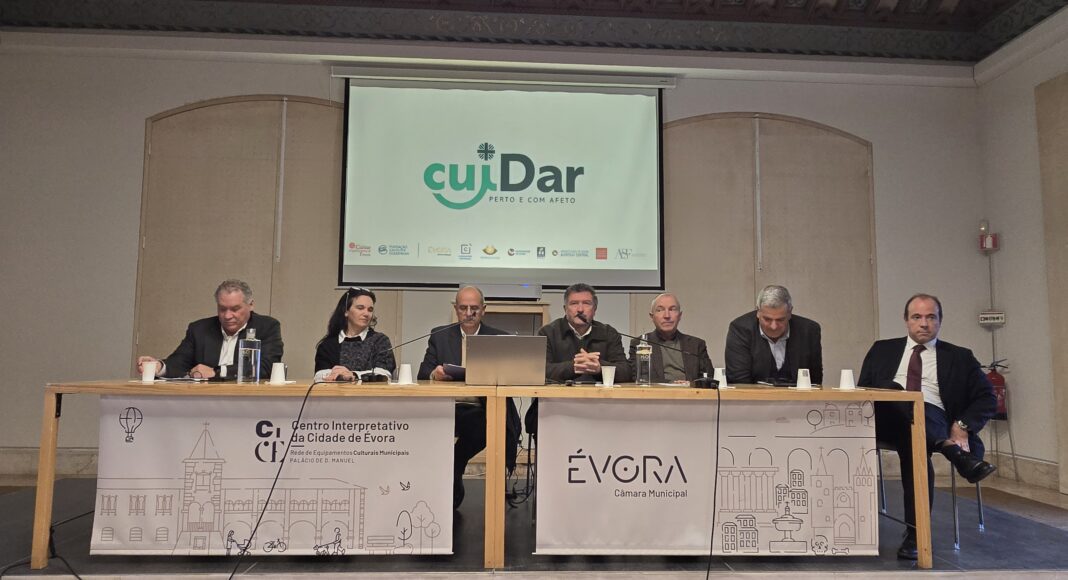 Cáritas de Évora lança projeto CuiDAR com apoio psicológico e descanso ao cuidador informal