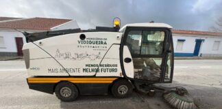 Município de Vidigueira reforça limpeza urbana com nova viatura e varredora compacta