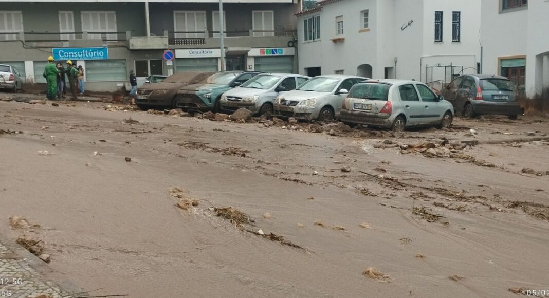 Mau tempo: Moradores e empresários de Portalegre fazem contas aos danos do 'mar de lama'
