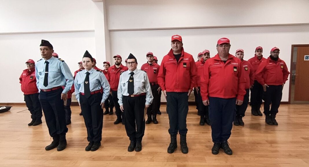 Bombeiros de Vila Viçosa promovem três elementos na corporação (c/fotos)