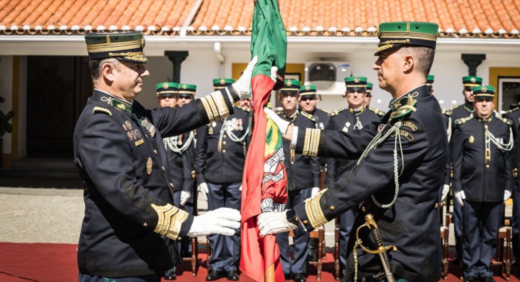 Coronel Hélder Barros assume comando da GNR de Évora após cerimónia de tomada de posse
