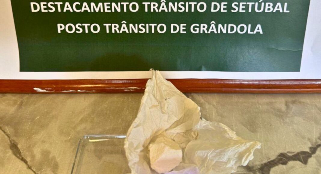 Homem de 30 anos detido por tráfico de droga na A2 no concelho de Alcácer do Sal