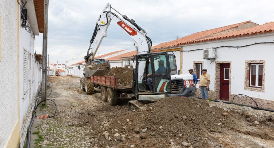 Câmara de Moura investe 790m€ em pavimentos e redes de água de duas ruas “cruciais” de Safara