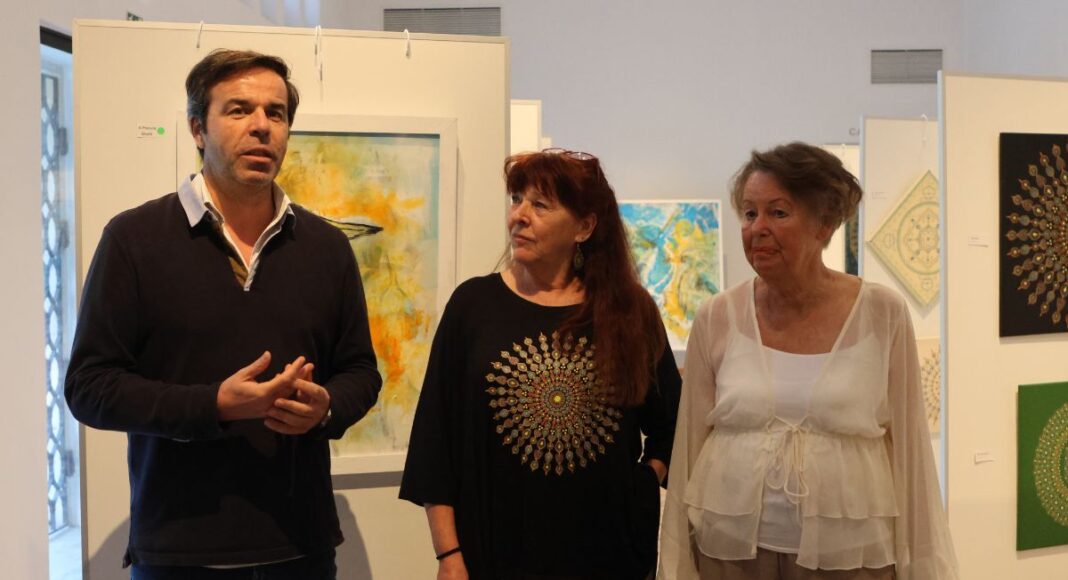 Exposição “Bella Vista” leva “respeito” e “amor” inspiradas no Alentejo ao Cineteatro de Vila Viçosa (c/fotos)