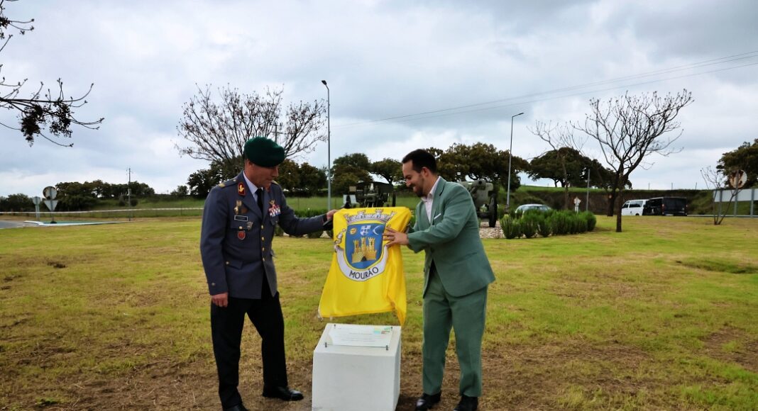 Mourão inaugurou uma rotunda que homenageia a história e os militares locais