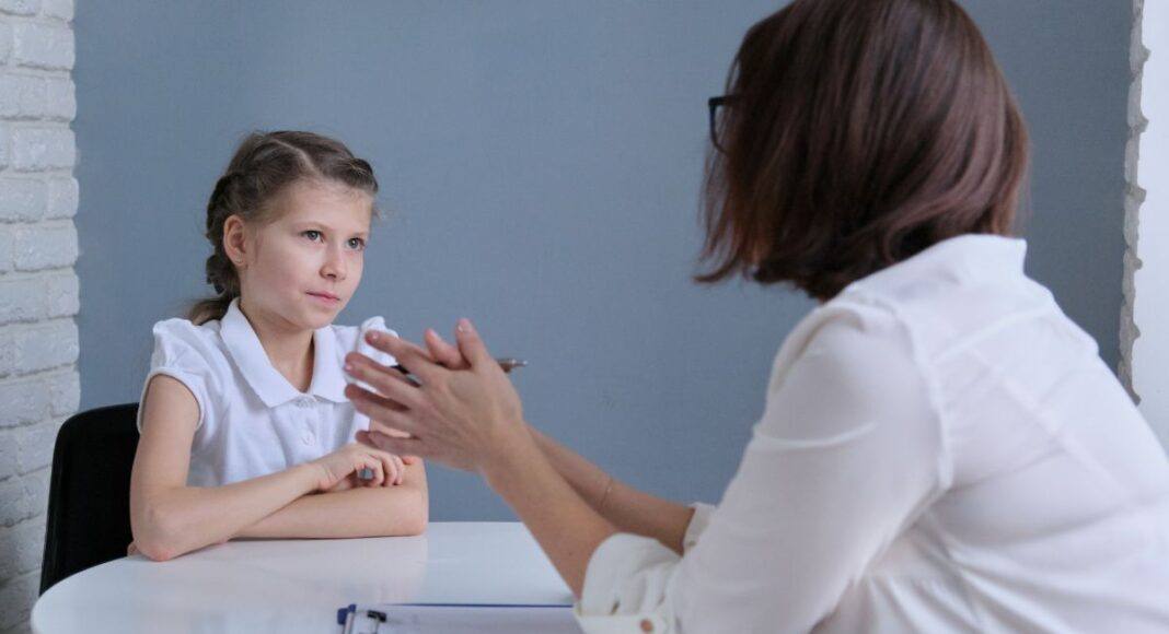 Escolas vão ter pelo menos um psicólogo nos quadros com abertura de 1.406 vagas