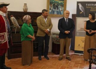 Paço Ducal de Vila Viçosa recebe lançamento de rota nacional que liga museus à falcoaria portuguesa (c/fotos) Paço Ducal de Vila Viçosa recebe lançamento de rota nacional que liga museus à falcoaria portuguesa (c/fotos)