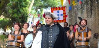 Vila Viçosa despede-se da Feira Renascentista com animação, música e recriações históricas Vila Viçosa despede-se da Feira Renascentista com animação, música e recriações históricas