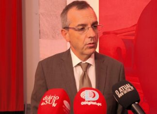 Cimeira Mundial do Enoturismo: José Santos defende que “adegas e vinho” levam turistas a “muitas partes do Alentejo” Cimeira Mundial do Enoturismo: José Santos defende que “adegas e vinho” levam turistas a “muitas partes do Alentejo”