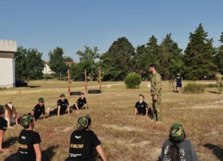 Jovens do ensino secundário participaram em experiência militar no RA5 em Vendas Novas Jovens do ensino secundário participaram em experiência militar no RA5 em Vendas Novas