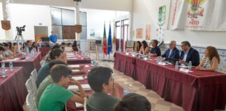Projeto da Assembleia Municipal do Crato mobilizou 130 estudantes do ensino básico Projeto da Assembleia Municipal do Crato mobilizou 130 estudantes do ensino básico